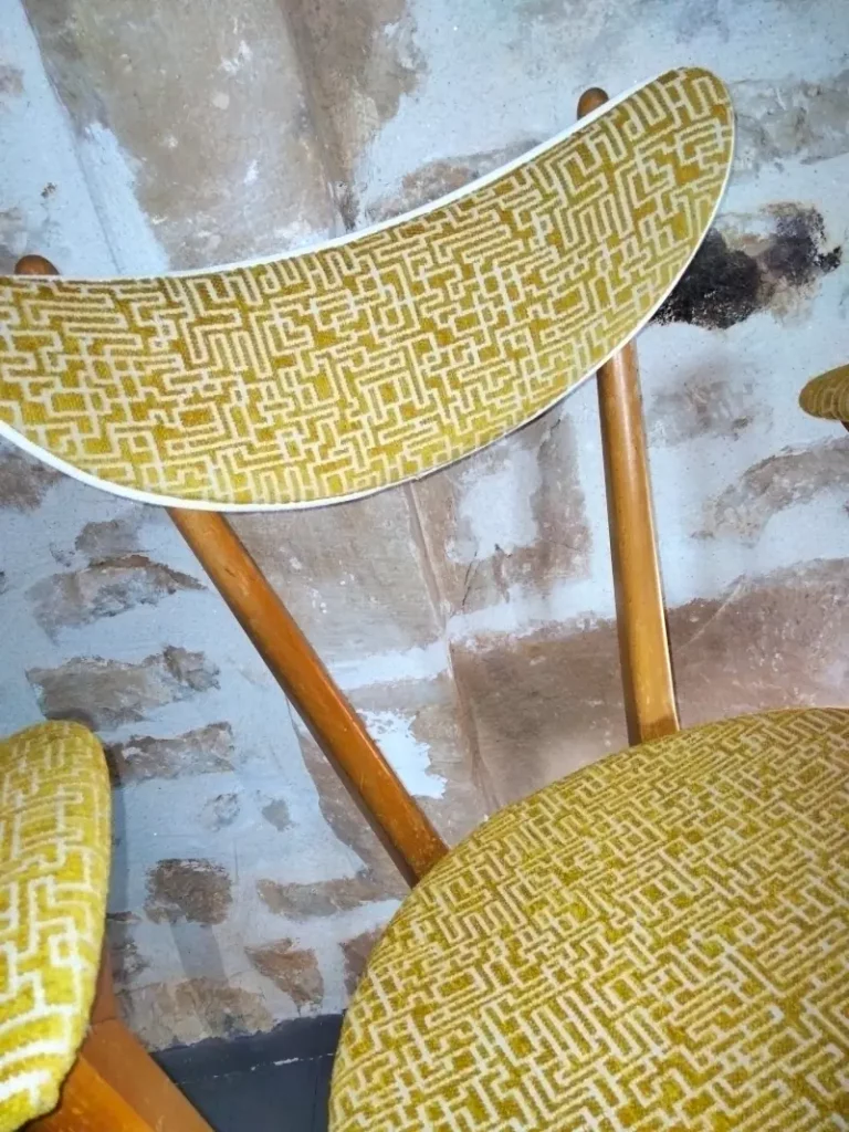 Petite chaise vintage