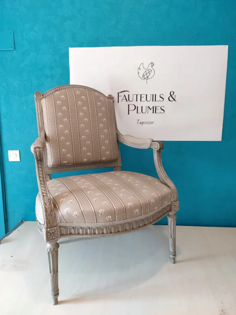 Fauteuil style Louis XVI